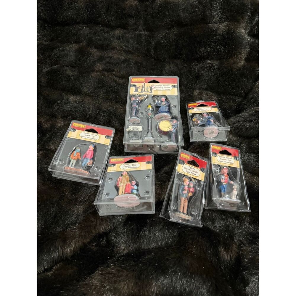Lemax Carole Towne ~ CHRISTMAS BAND, and villagers set of 6
